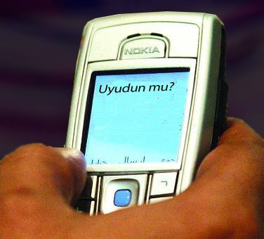 Hey siz yeni nesil ! 
Bu telefonla mesaj yazabilir misiniz 😊
Biz destan yazıyorduk saniyeler içinde 😎😉