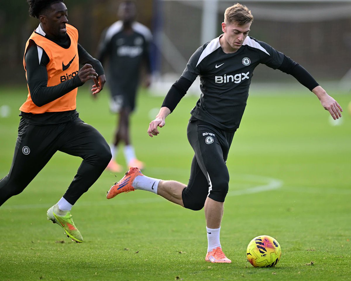 🚨 Axel Disasi trained with the first team today. 

#CFC