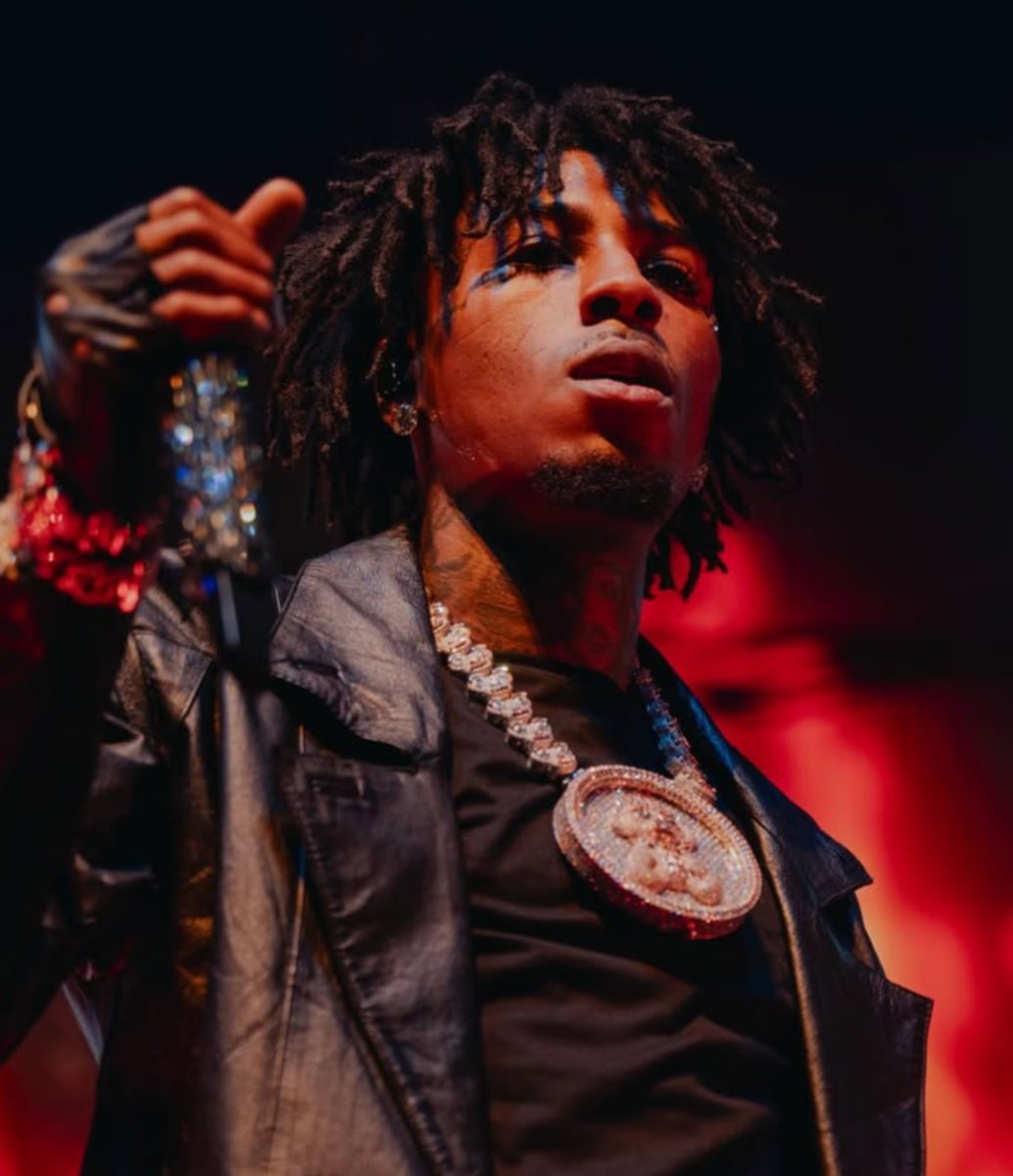 mymixtapez's tweet photo. NBA YoungBoy officially concluded his 'Masa' tour, grossing over $75 million and selling over 500K tickets across 42 sold-out shows 💚🔥 https://t.co/SKEJY6gmxc