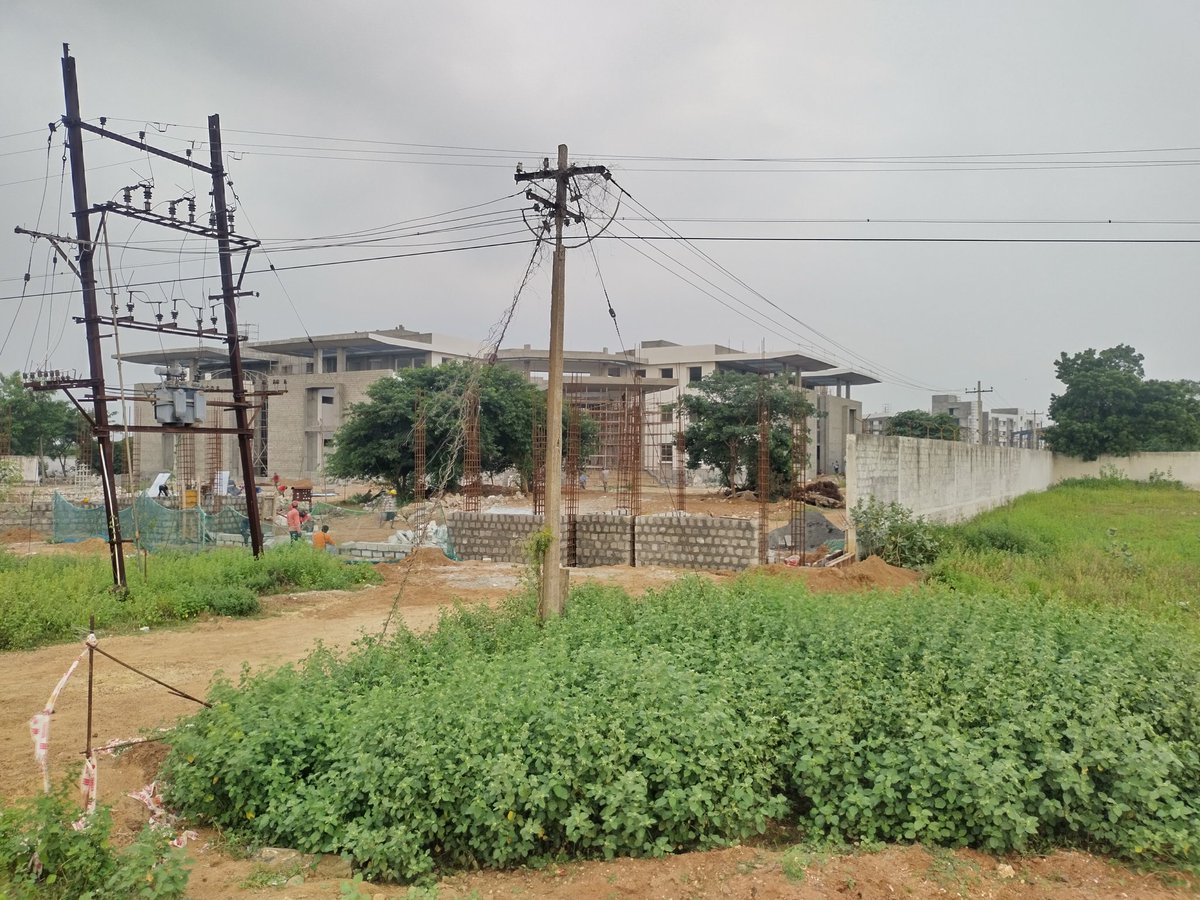 trichyinfraa's tweet image. BIM #Trichy new campus under construction near Kalamavur on Trichy-Pudukottai highway.