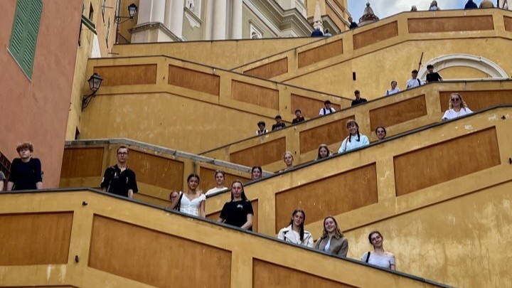 AshvilleCollege's tweet image. Global Opportunities 🌎 Our MFL pupils have enjoyed an unforgettable week on the Côte d&apos;Azur, beginning with a guided tour of Nice&apos;s cultural landmarks - the Place du soleil, the vibrant vieille ville and La Colline du Château.

#Ashville #NiceTrip #LearningBeyondtheClassroom