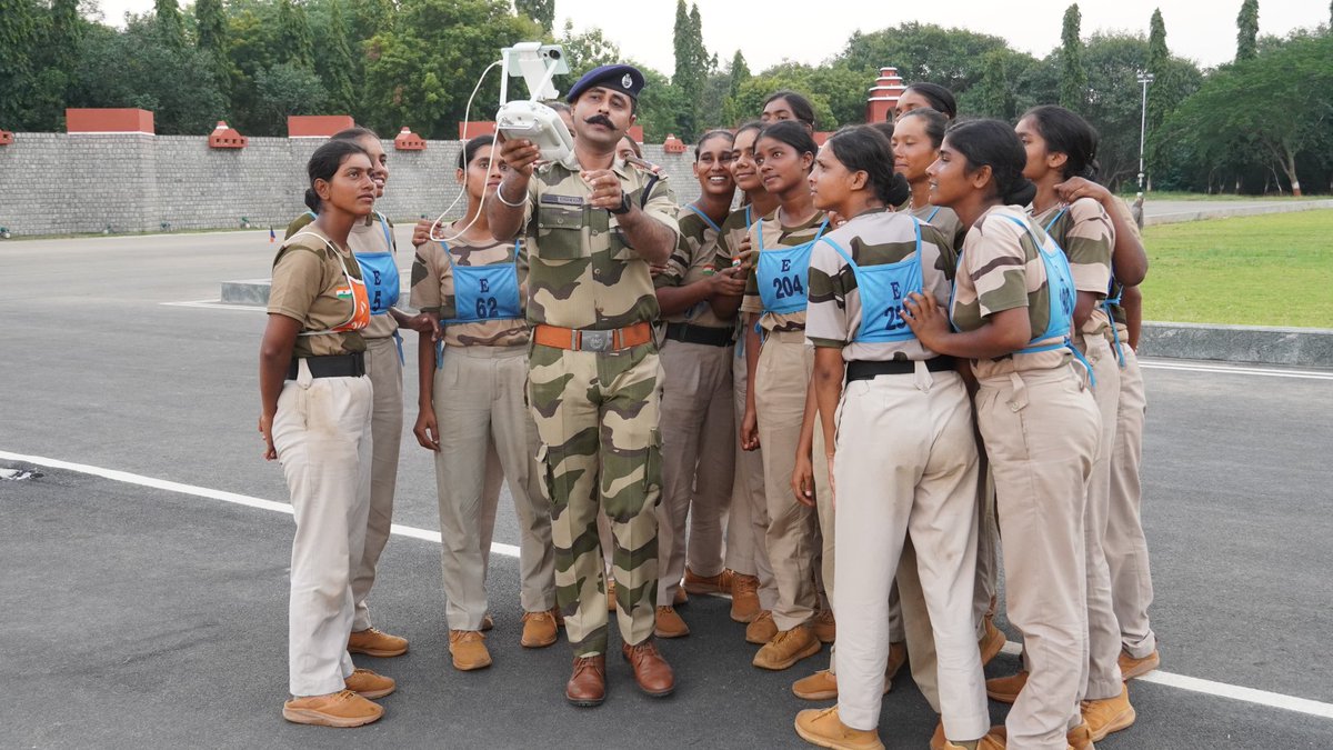 CISFTraining's tweet photo. Drone Training Classes for Trainees at CISF RCRTC Thakkolam!
Drone training classes were conducted at CISF RCRTC Thakkolam, to enhance the technical and operational skills of trainees.
#CISF #RCRTCThakkolam #DroneTraining #TechnologyInSecurity #CISFTraining @CISFHQrs https://t.co/mYZIuRmEUM