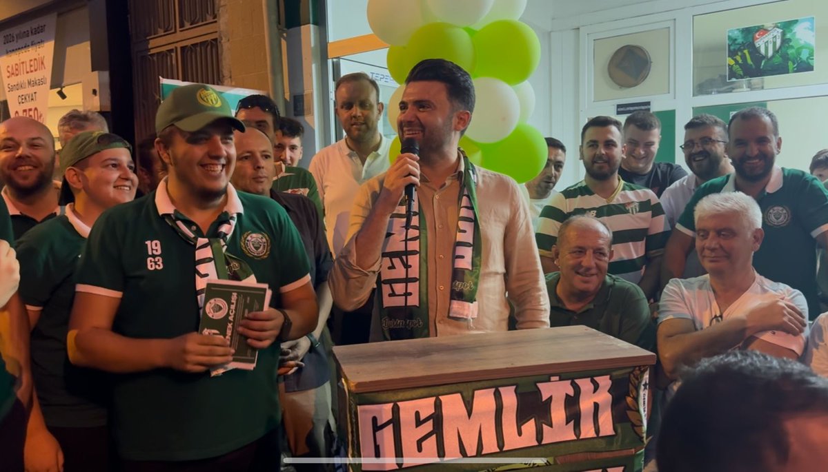 Sen Gülünce Güller açıyor bu şehirde başkan 🐊🇳🇬

#EnesÇelikYalnızDeğildir