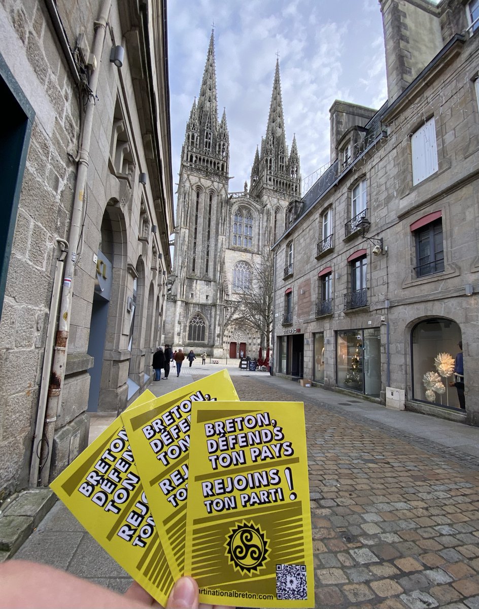 [ 13 novembre 2025 ]  

Dans les rues de Kemper (Quimper) en mémoire des Bretons assassinés au Bataclan par les islamistes.  

Adhérez !  👉partinationalbreton.com/contact