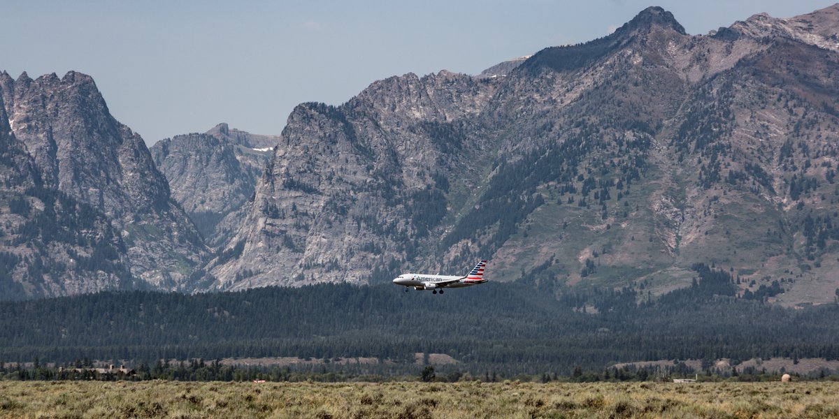 aHeartSoFull's tweet photo. Today's Photography Challenge is:
PLANES, TRAINS & AUTOMOBILES.
As always, post your best!
This one should be super fun. This image was taken in the Tetons. The air strip runs parallel to the mountains.
#photochallenge #airplanes #trains #automobiles https://t.co/jaYY1fFefX