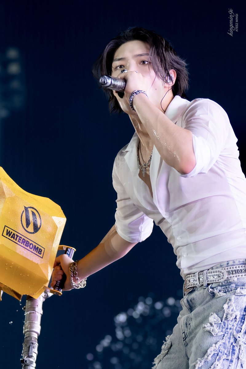 WATERBOMB MACAO 2025

251109 
#ATEEZ #에이티즈 #MINGI #민기 #ミンギ
　　　　　　　　　🫳🏻🫳🏻🫳🏻