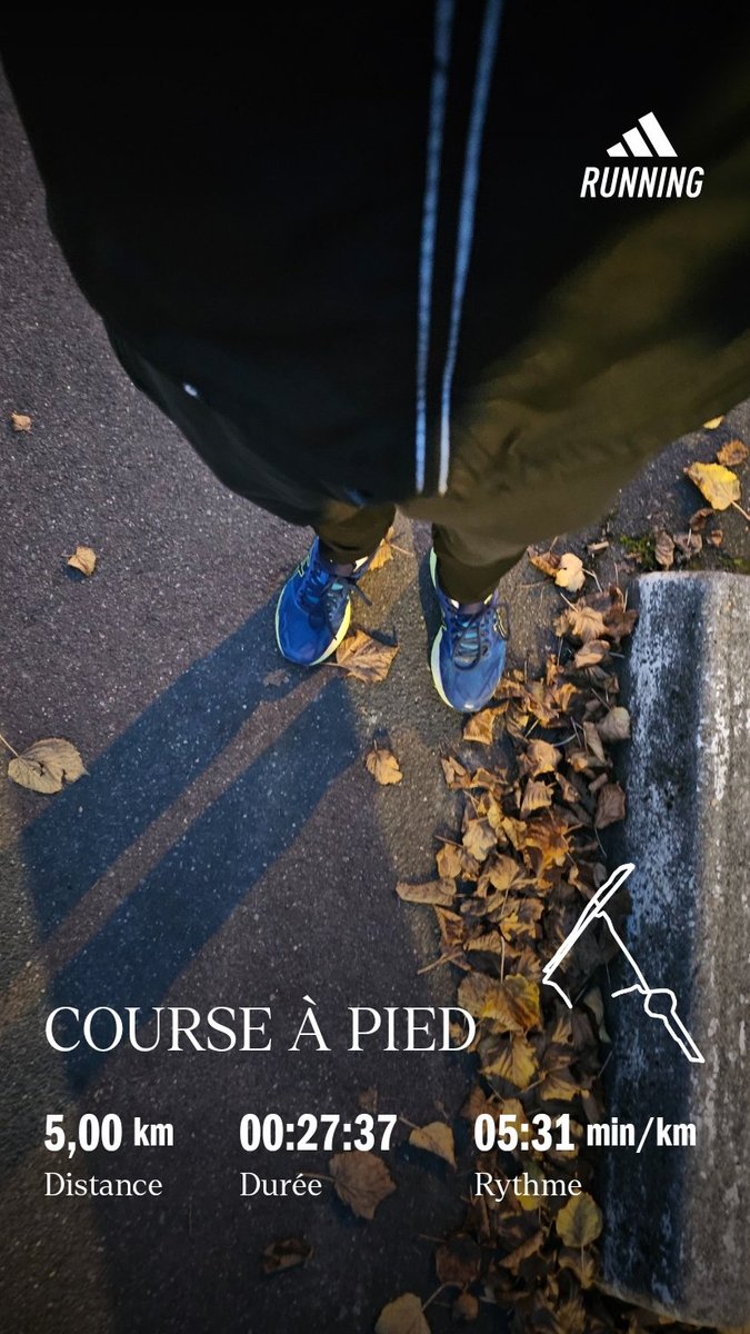 NerevarResdayn's tweet photo. 5 pauvres kilomètres de #jogging. Ressenti : 5 lieues. 😅 La reprise est difficile... Notez que la forme étrange de mon parcours n'est pas de mon fait ! #running #birunning #gayparis #gayrunning #runningparis #gayrunner https://t.co/LbCIIOjAAH