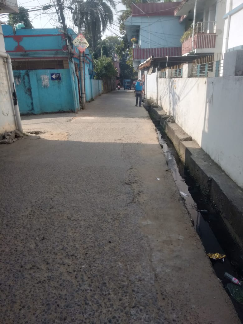 SMC_Sambalpur's tweet image. Spraying of mosquito repellent oil conducted at Sahajognagar to curb mosquito breeding and ensure a healthier environment for residents. Citizens are urged to maintain cleanliness, remove stagnant water, and support the ongoing anti-mosquito drive.
#VectorControl