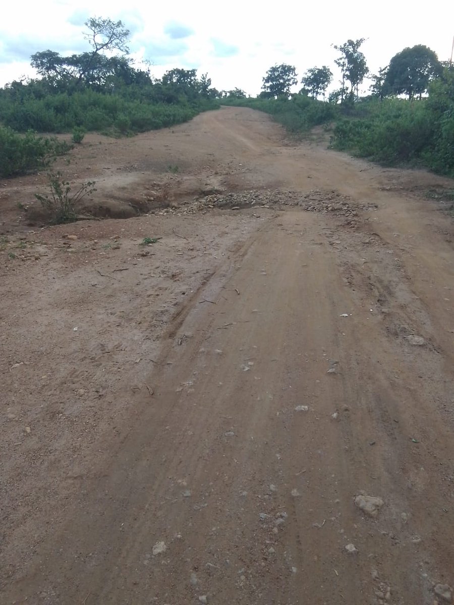 TrackaNG's tweet image. N350m was allocated for the Construction of Culverts, Drainages, Bridges in Akwanga–Ancho–Ungwan Zaria Road, Nasarawa state in the 2024 FG Budget.

We tracked and report that the project is yet to start. Residents say that no work has been carried out on this road in the past…