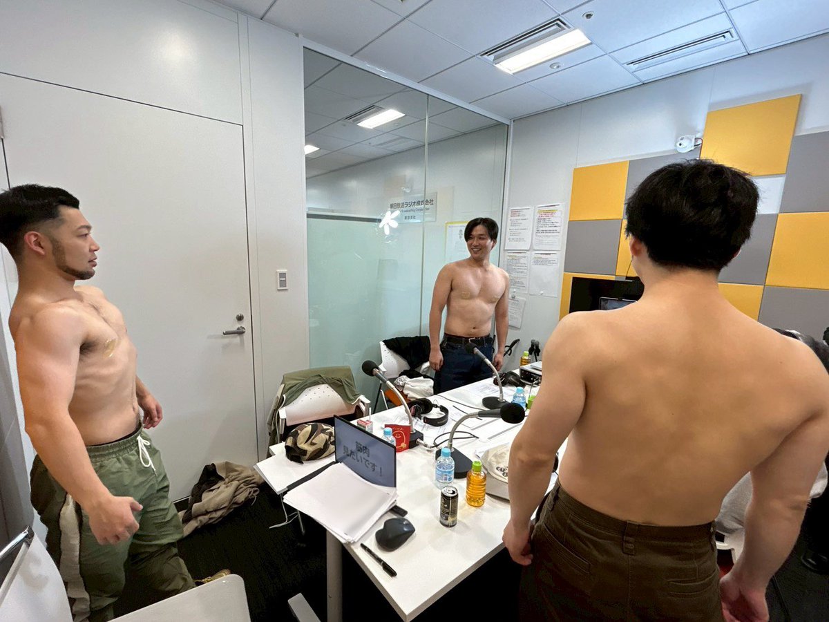 gacchanko1008's tweet image. このあと深夜2時からは、#木曜がっちゃんこ ！
＃ケビンスと #生ファラオ でお届けします📻

アツくなると脱ぎ出す上裸ラジオです。

👇️radikoでぜひ聴いてください
radiko.jp/share/?sid=ABC…

#がっちゃんこ
#ABCラジオ