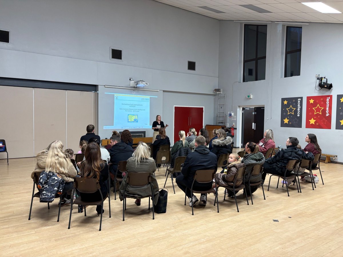 A great turn out for our phonics and early reading meeting with Mrs Sampson and Mrs Bodman!