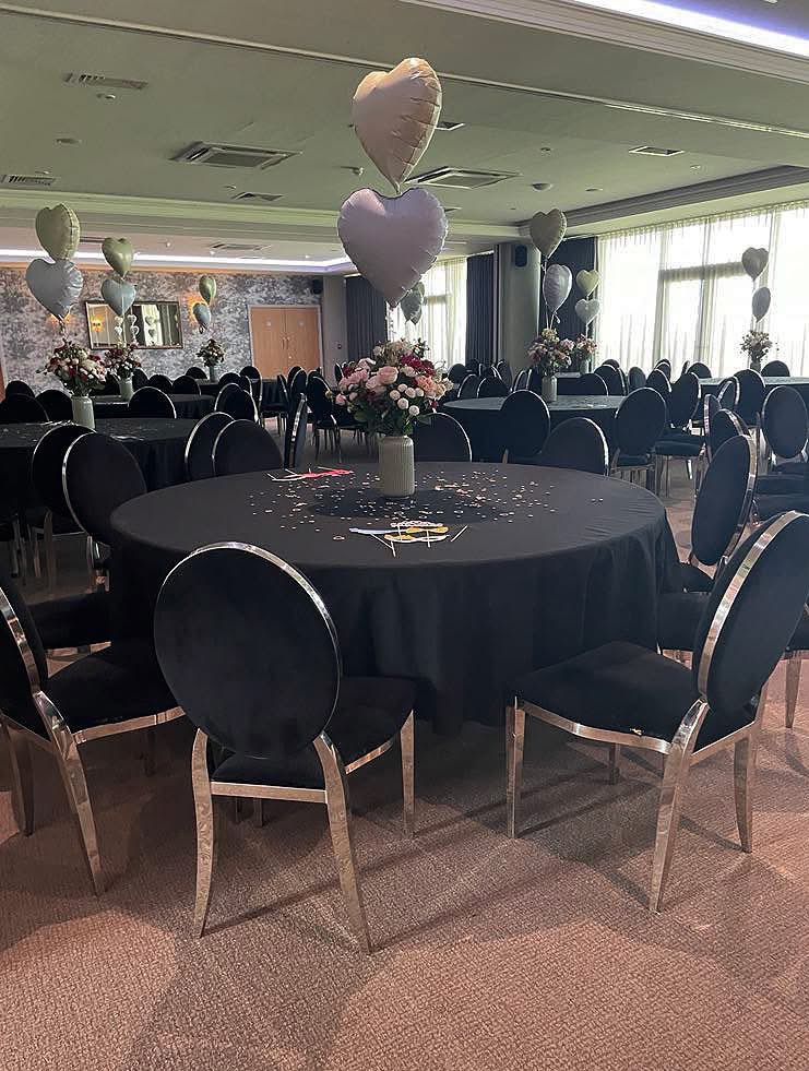 bufcevents's tweet photo. We hosted over 100 people for Rob &amp; Sophie's evening Wedding Celebration. 

They hired our Nineteen33 Suite and Kabia's Loungebar, and guests enjoyed pulled pork baps and mini cakes, and children had chicken strips with chips. 

💍💒 events@bufc.co.uk https://t.co/suv6tRI39x