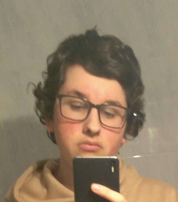 scofieldrm_'s tweet image. “A mi que me digan  que es bueno  llenar España de mujeres que no trabajan y que el único libro que han leído és el Corán no me suena muy convincente la verdad”