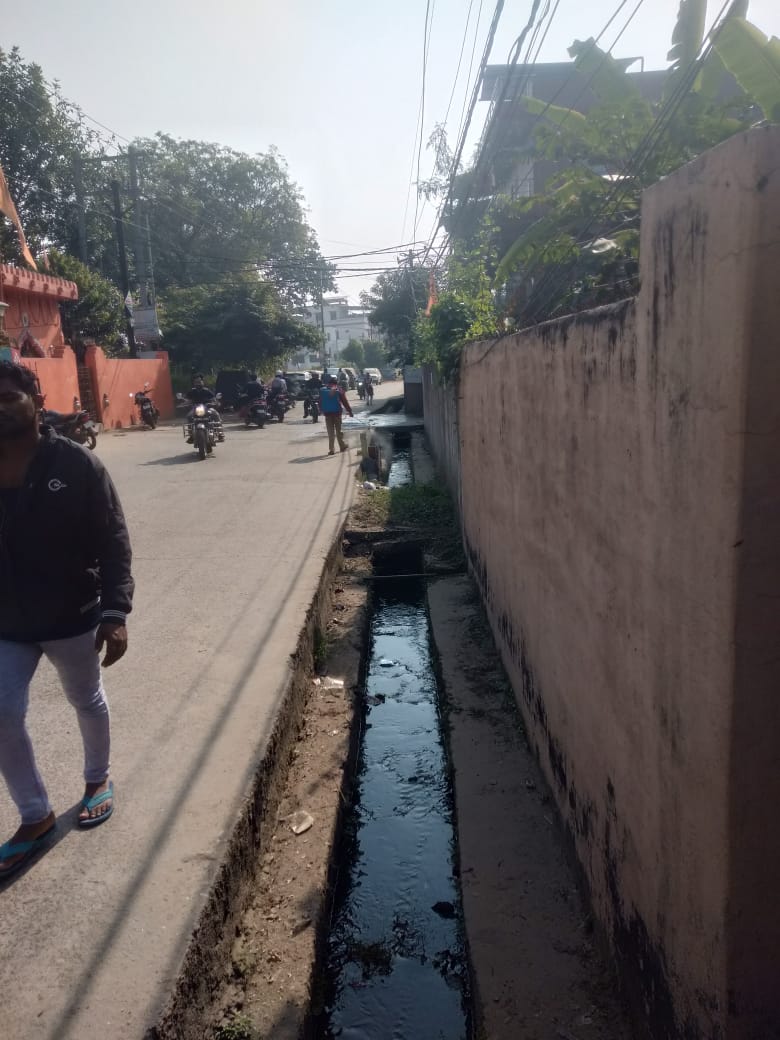 SMC_Sambalpur's tweet image. Mosquito control drive carried out at Jagannath Colony. Anti-larval measures &amp;amp; spraying of mosquito repellent oil conducted to prevent the spread of vector-borne diseases. Residents are advised to cooperate by maintaining hygiene.
#VectorControl