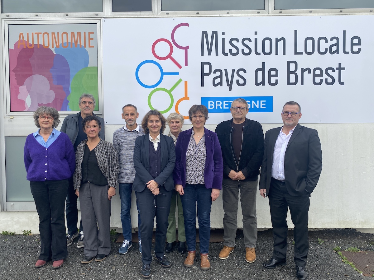 PLF 2026 : l’avenir de la jeunesse sacrifié

Comment peut-on préparer l’avenir en sacrifiant une partie de la jeunesse ? C’est pourtant ce que s’apprête à faire le gouvernement en prévoyant, dans le PLF une baisse de 13 % du budget des Missions Locales.

ps29.org/actualite/plf-…