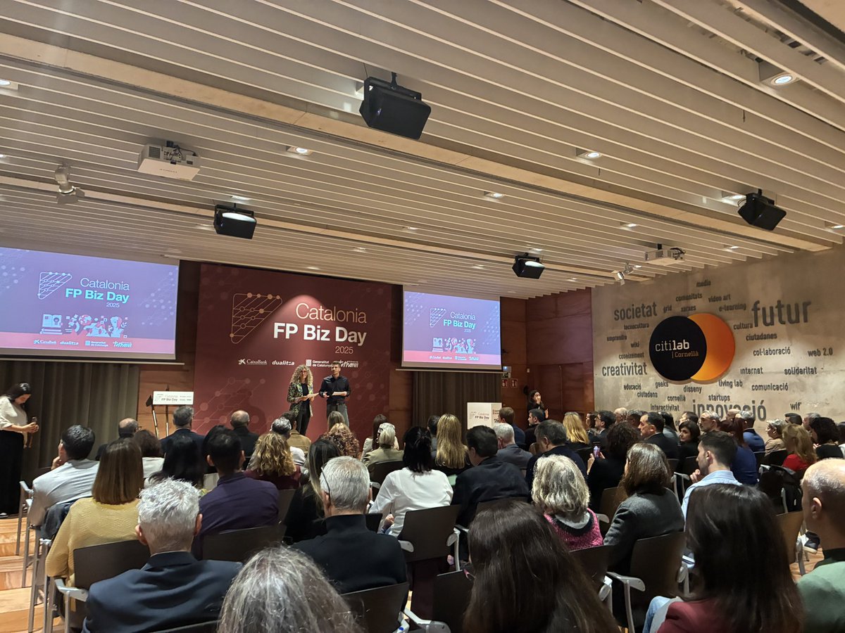 🏆Avui som al <a href="/LabCiti/">CitiLab</a> de Cornellà pel lliurament de la segona edició dels Premis FP BIZ DAY 2025, impulsats pel Departament d’Educació i Formació Professional en col·laboració amb @CaixaBankDualiza <a href="/educaciocat/">Educació</a> 
#FP #CataloniaFP #BIZDAY