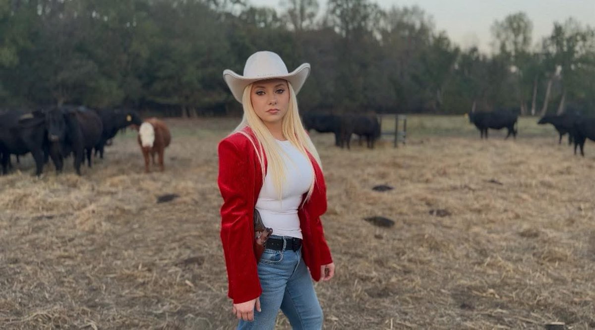 People are sick of politicians who say one thing and do another. Our state doesn’t need politicians who continue to ignore the voice of their voters. We need real people who will actually speak up for us. We need patriots in office, not politicians.

Ask anyone here if they trust