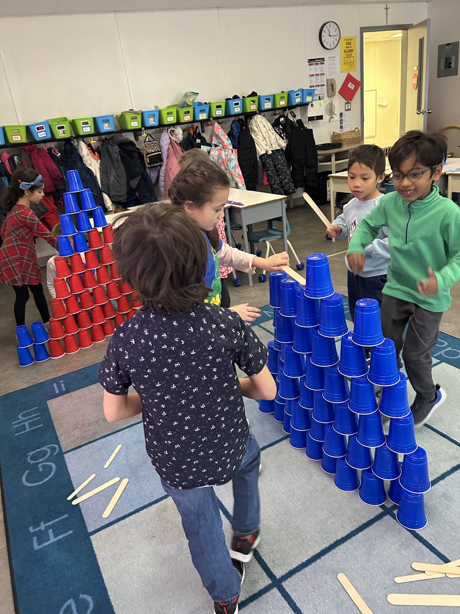 MsJSeas's tweet photo. Celebrating 50 days of school ! What can we make with 50 cups @EASetonOCSB https://t.co/F0Jc7bOUxJ