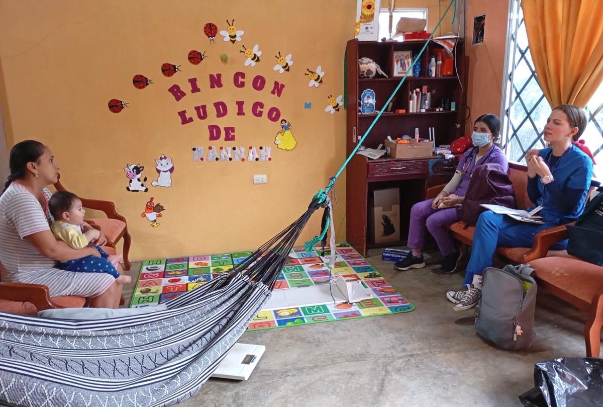 saludazuay_'s tweet photo. #MSPEnTerritorio | En las comunidades y barrios de #CamiloPonceEnríquez, @saludcz6oficial brinda:
🌡️ control de signos vitales
 🧑‍⚕️ atención médica y odontológica,
 💊 entrega de medicamentos y charlas educativas, con el objetivo de acercar los servicios a toda la población. https://t.co/SqXk3MaKYe