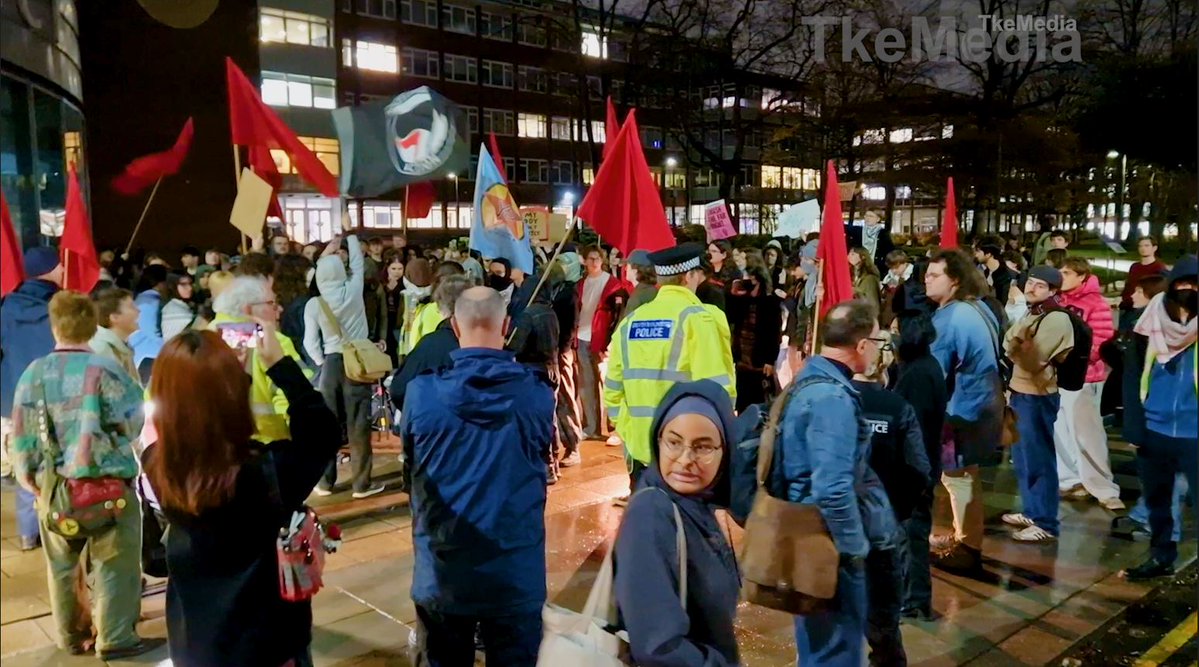 University of Manchester pro life society held a Charlie Kirk memorial with an ADF international member due to speak, on Monday. Before a counter protest surrounded the demo

FULL VIDEO OUT NOW ON MY YOUTUBE