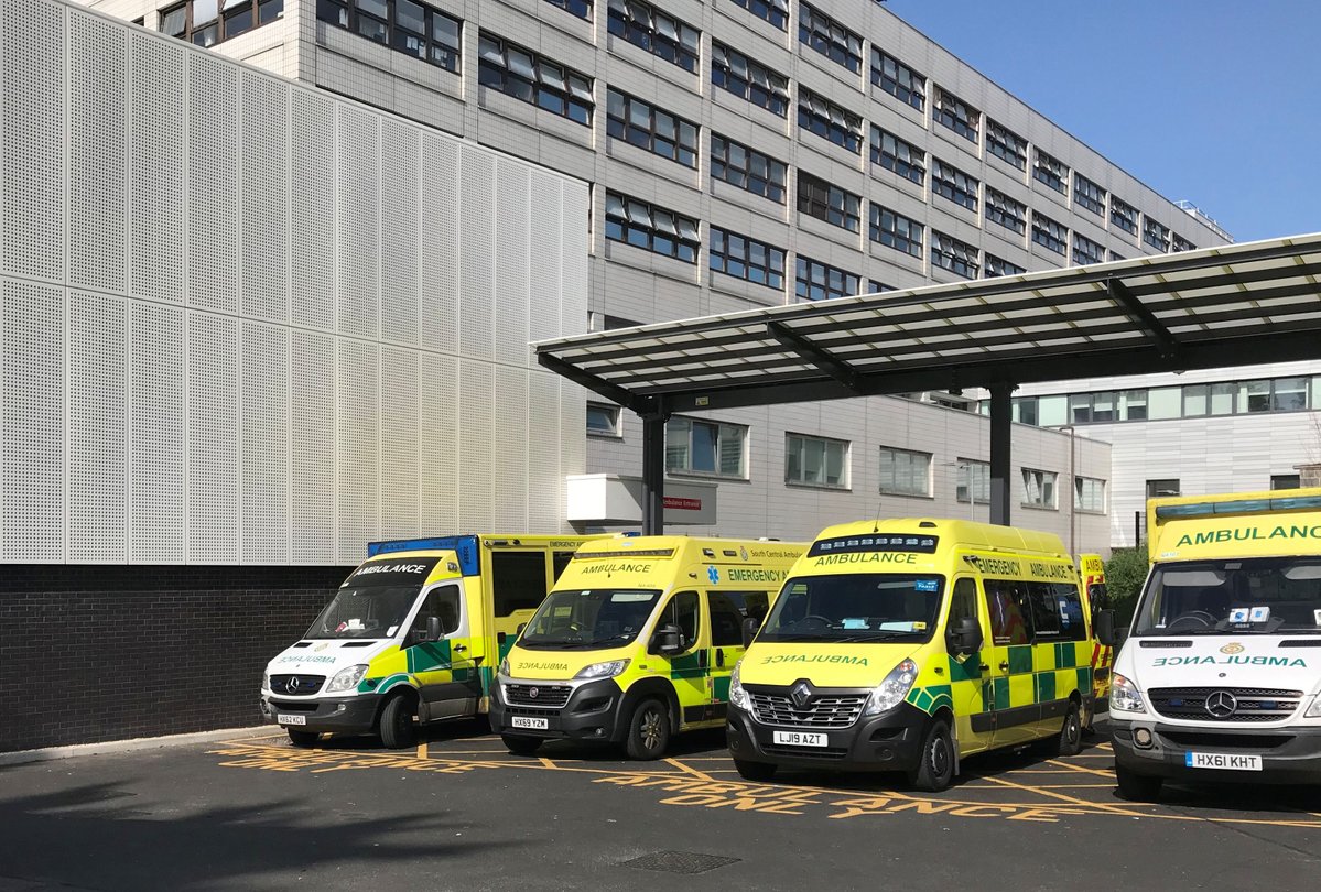 Behind the blue lights: what really happens in an emergency - Monday 17 November 6.30pm - 8.30pm., Lecture Theatre 1, JR

Join <a href="/SCAS999/">South Central Ambulance Service</a>  and <a href="/OUHospitals/">OUH</a> to learn how to stay safe on the roads and what to do when those blue lights appear in your mirror...

ouh.nhs.uk/news/events/#t…