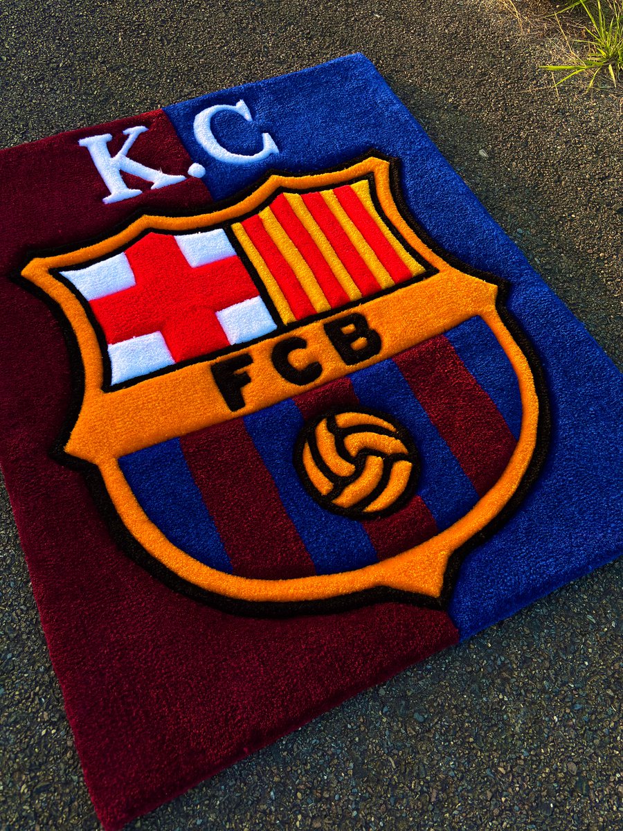 adanUnleashed's tweet image. Created this rug for a Lady in Tobago! Drop a ❤️ and check out RUGITT868 on Instagram!