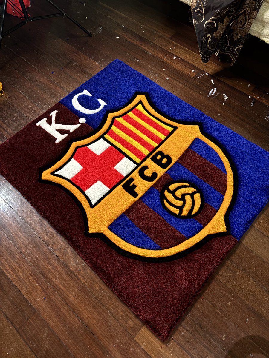 adanUnleashed's tweet image. Created this rug for a Lady in Tobago! Drop a ❤️ and check out RUGITT868 on Instagram!