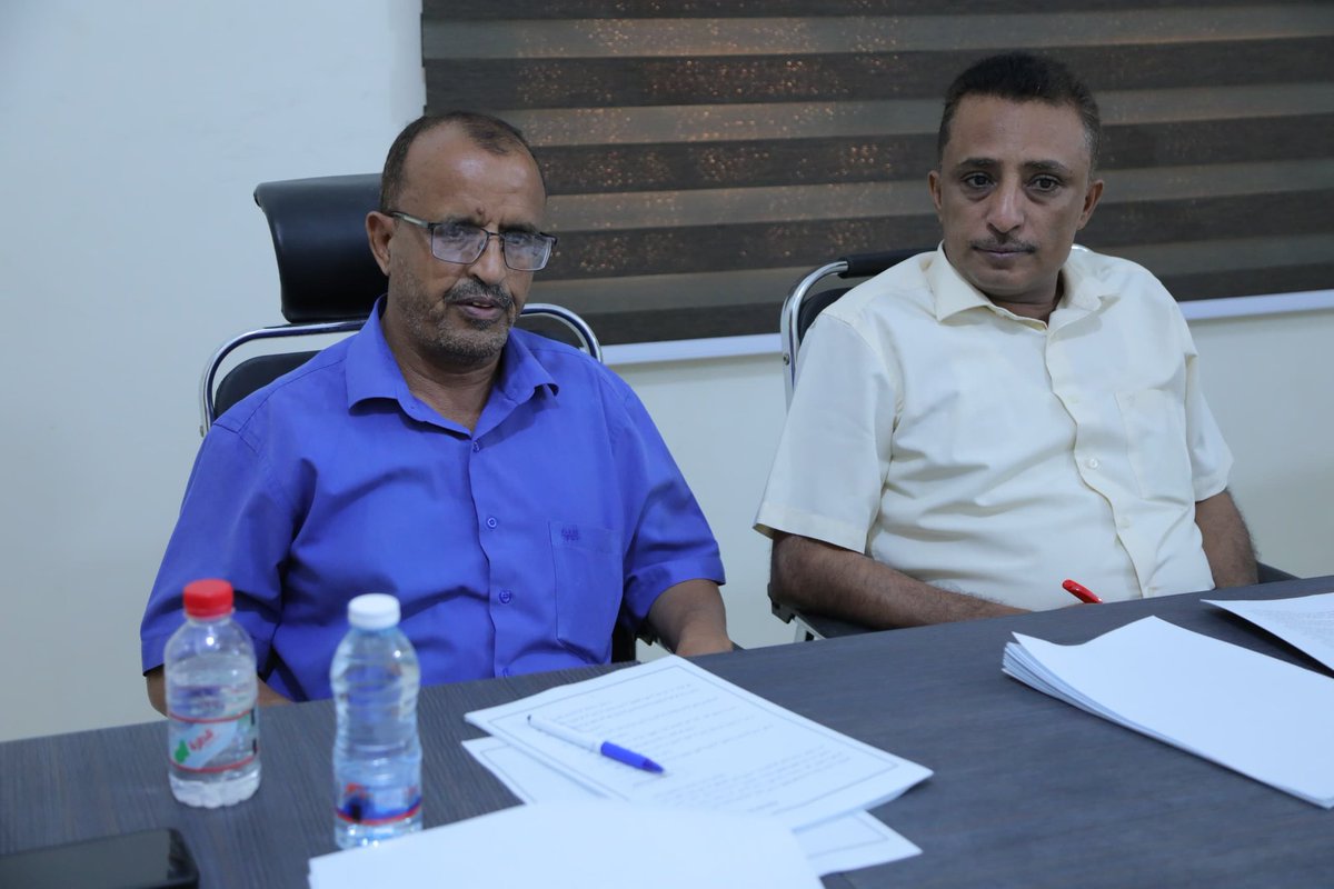 لجنة الوصف والتوصيف الوظيفي بجامعة المهرة تناقش مسودتها الأولى
للمزيد👇
mhru.edu.ye/details/5516/