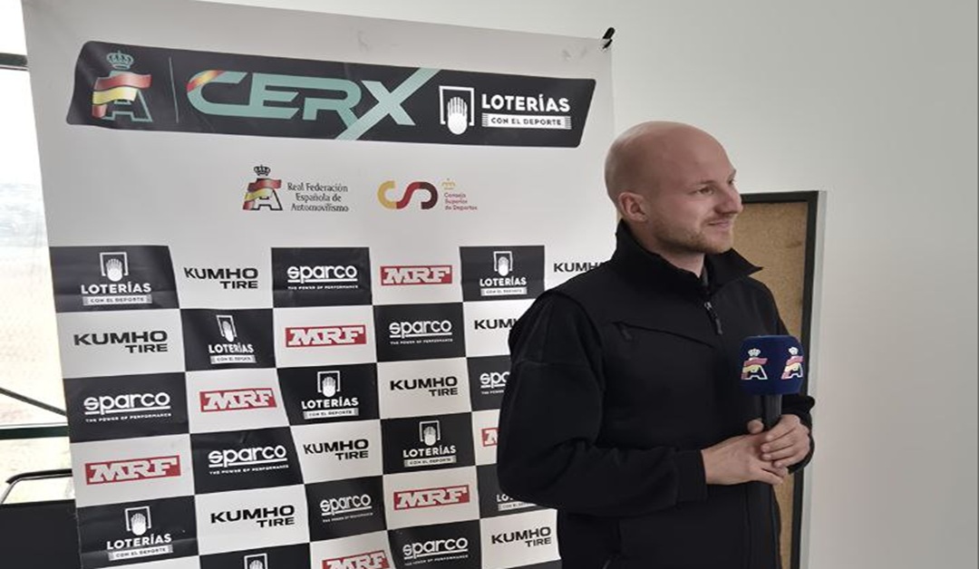 Many thanks for visiting us last Saturday at <a href="/AragonMotorLand/">MotorLand Aragón</a> for the #CERXLoterías season finale, <a href="/Erikssonkev/">Kevin Eriksson</a>. Exciting future ahead! 🔥🔥

Agradecidos por la visita que nos hizo el pasado sábado una leyenda del #RX como Kevin Eriksson 🤩

#CERX #Rallycross