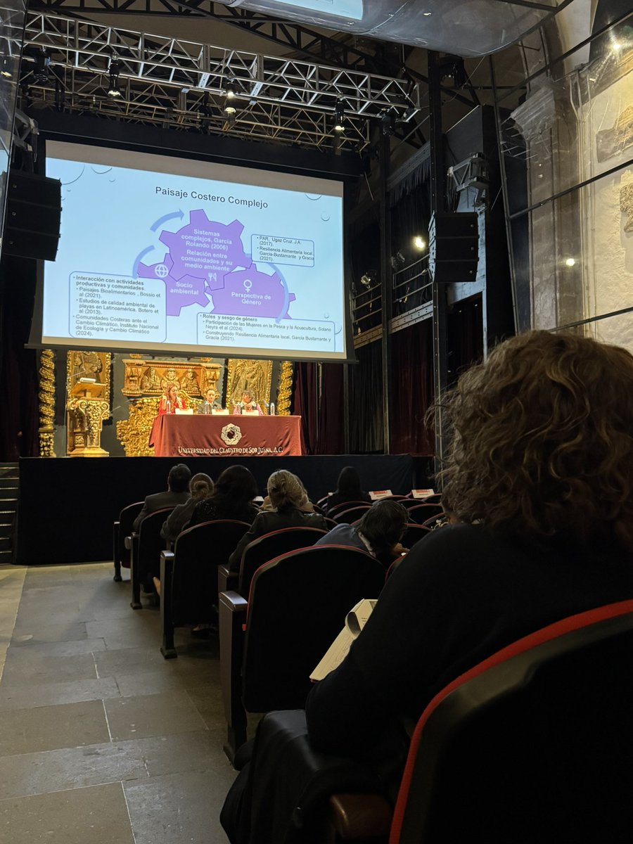 Iniciando el congreso sobre los aspectos sociales de la alimentación y la gastronomía @soyclaustronomia <a href="/ICAF_EUROPE/">ICAF International</a> <a href="/IcafSpain/">ICAF SPAIN</a> <a href="/FoodAtUOC/">Food Culture Chair UNESCO-UOC</a>