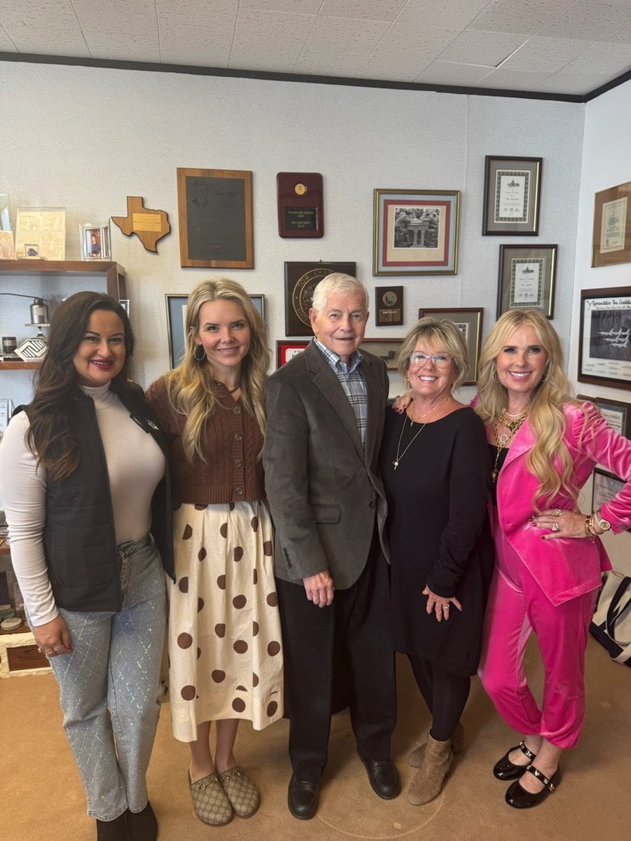 TomCraddick2's tweet photo. A great morning with the Midland and Odessa Board of REALTORS®! Grateful for all the incredible work and support @TexasTREPAC provides across Texas. #txlege https://t.co/ehVlKn0dAV