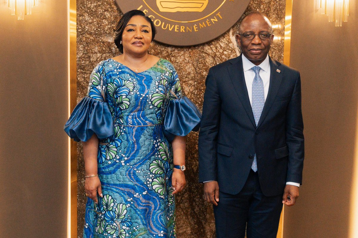 J’ai rencontré aujourd’hui Monsieur <a href="/NgefaGuillaume/">Guillaume Ngefa</a>, Ministre d’État, Ministre de la Justice, pour échanger sur la situation des femmes victimes des viols survenus à la Prison Centrale de Makala lors des événements de septembre 2024.

Je lui ai exprimé ma gratitude pour son