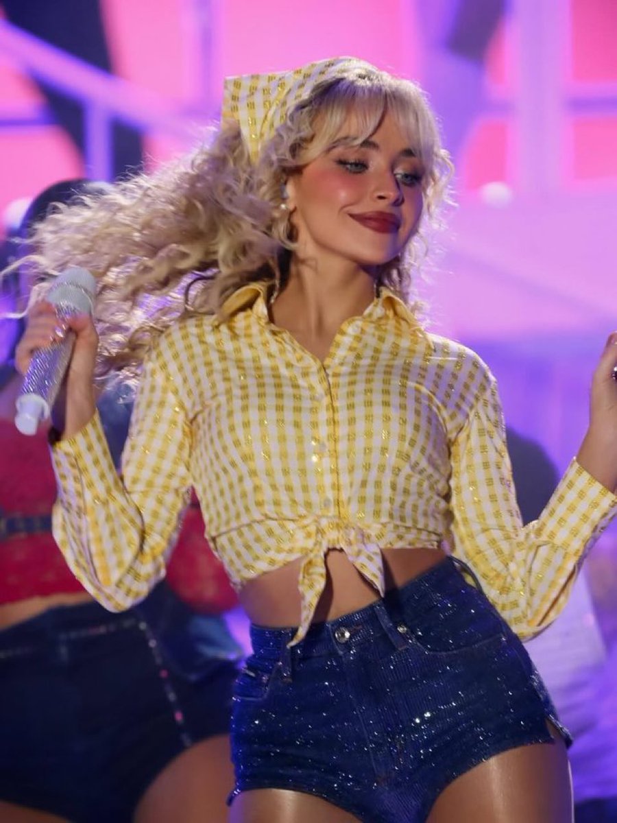 sabrina gains moots tweet media