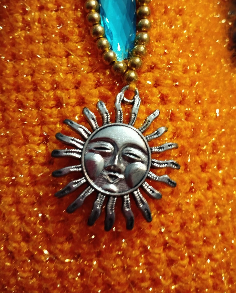 Солнце попросим - танцуй с нами, пой!