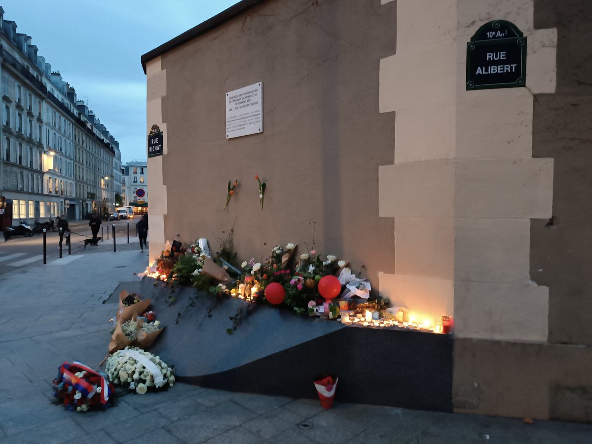 Une bougie en leurs mémoires #13novembre #Paris