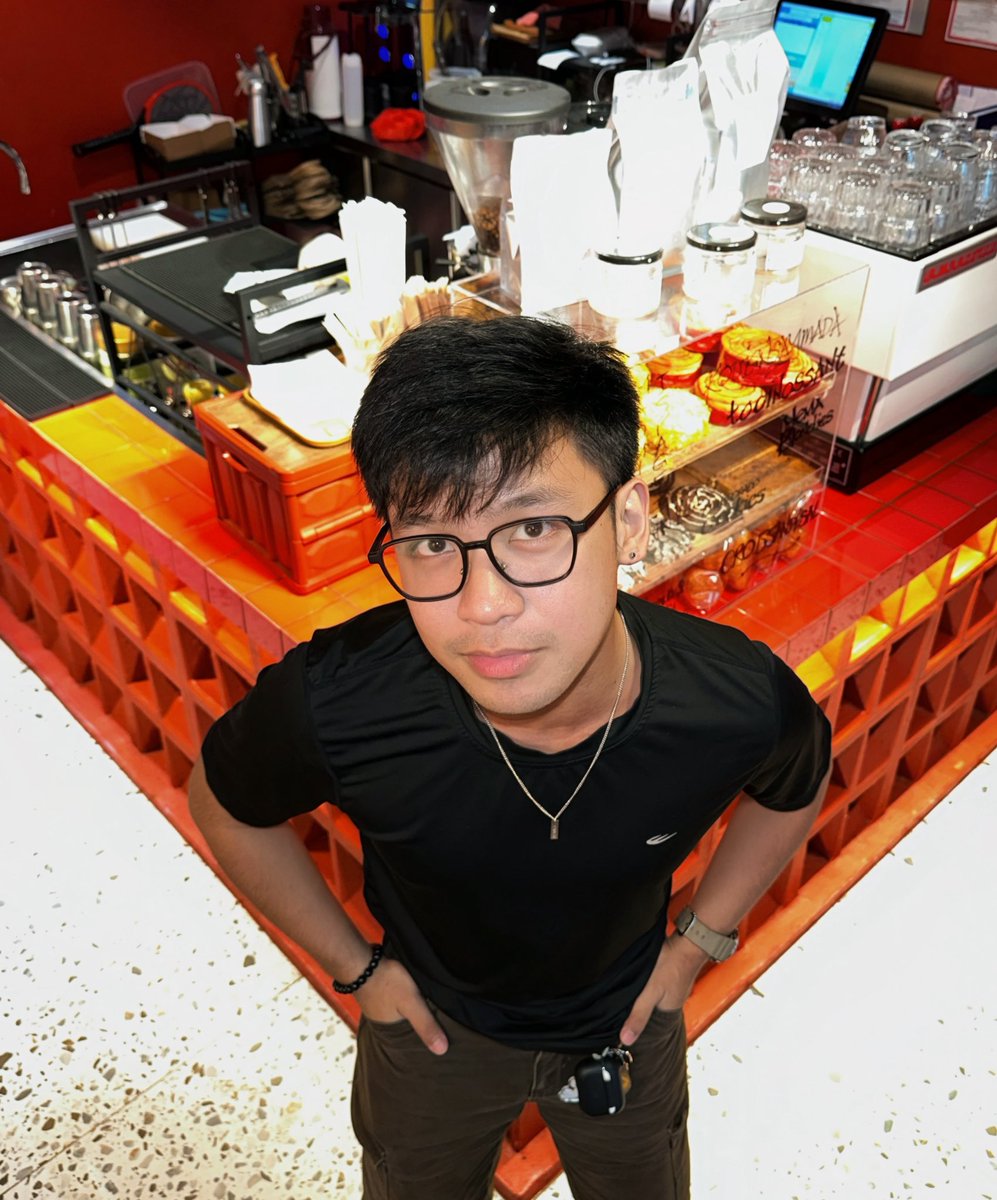 alas_nuebe tweet media