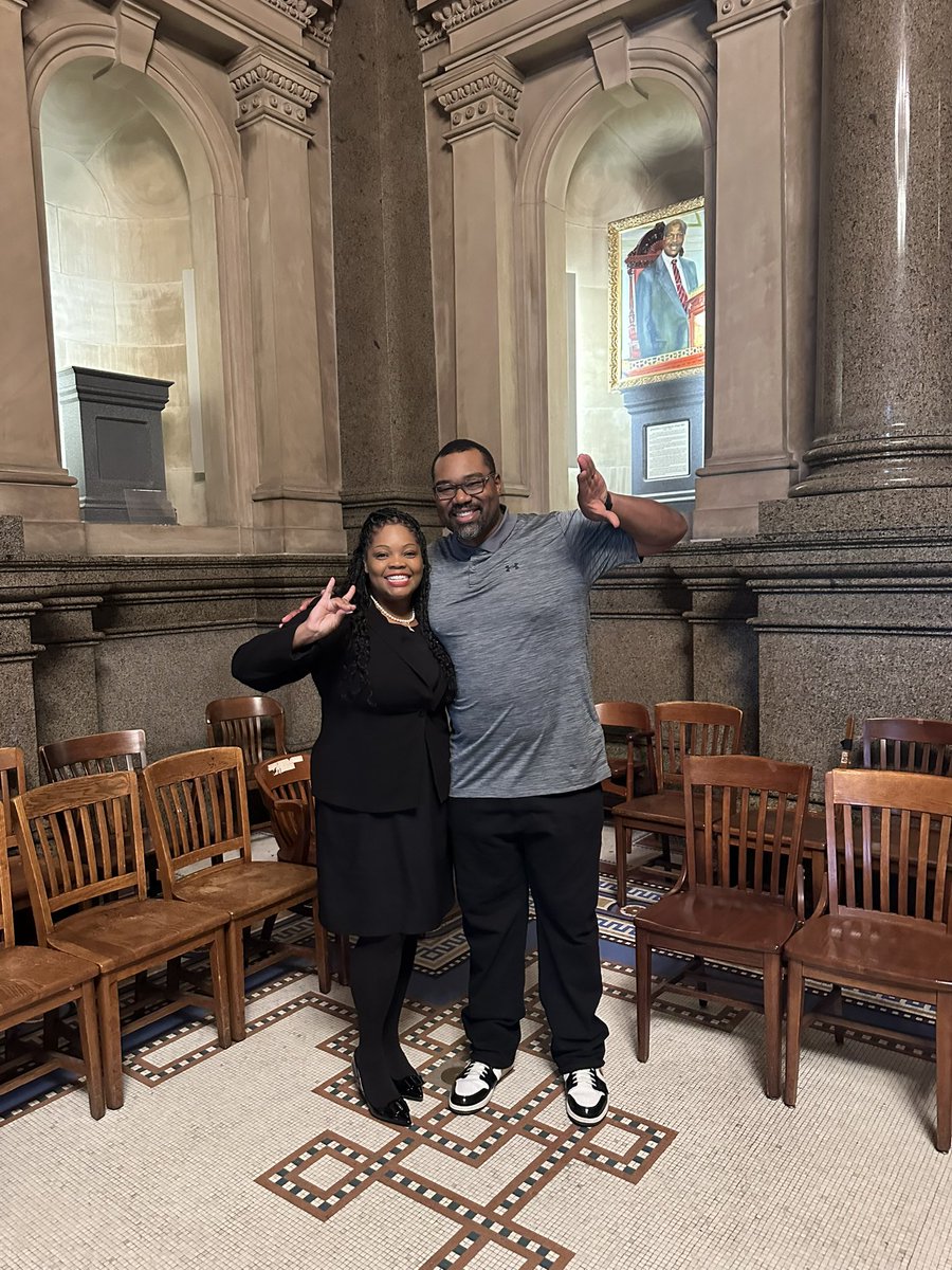 Big shoutout to my colleague <a href="/CMThomasPHL/">Councilmember Isaiah Thomas</a> for inviting Philly’s own Jahri Evans, former NFL guard and current assistant offensive line coach for <a href="/Saints/">New Orleans Saints</a> , to <a href="/PHLCouncil/">PHLCouncil</a> 

I was proud to join in as a co-sponsor on Councilmember Thomas’s resolution celebrating this year’s
