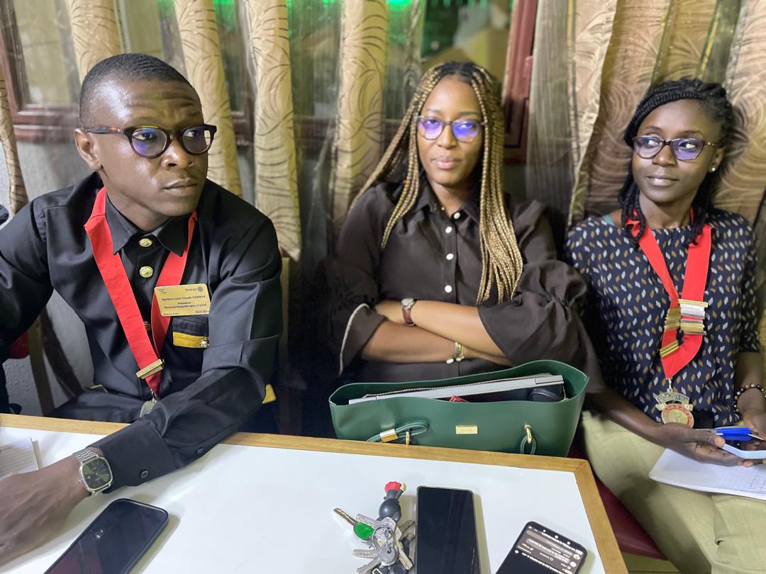 RotaractCrystal's tweet photo. Réunion commune Rotaract Club Ouagadougou et Rotaract Club Ouagadougou Crystal ✅✅

Le Past Président Fayire Leonce Hien nous a édifié sur les enjeux de la propriété intellectuelle pour l'entrepreneuriat innovant.

Nous en sommes ressortis très édifiés ✅

#rotaractcrystal https://t.co/6y1s6rwfXD