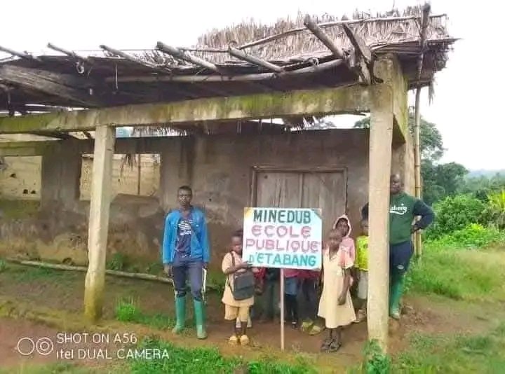 EboudeAngeline's tweet photo. This is not just neglect, it’s injustice! 
Poor governance has abandoned children in remote areas to study in bushes and broken classrooms. As an #Education advocate, I refuse to stay silent. Our government must be held accountable. Every child deserves dignity in learning. https://t.co/bT7tMp8Chf