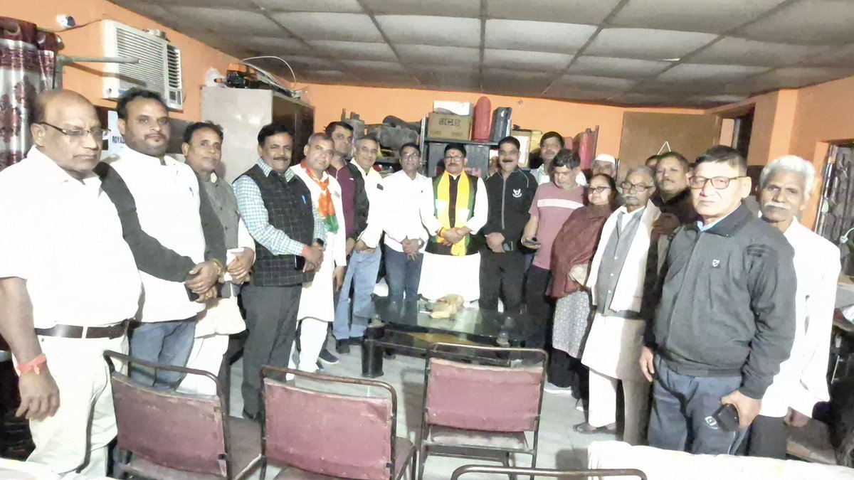 dineshpratapbjp's tweet image. संगम विहार ए वार्ड के बूथ नं. 151,152,153,154,155 के शक्ति केंद्र संयोजकों व बूथ संयोजकों की महत्वपूर्ण बैठक में उपस्थित रहा। निगम उपचुनाव की तैयारियों पर विस्तृत चर्चा हुई। सभी कार्यकर्ता पूरी ऊर्जा के साथ जुटे हैं! 

#BJP #निगमउपचुनाव #संगमविहार #मजबूतBJP @blsanthosh ji