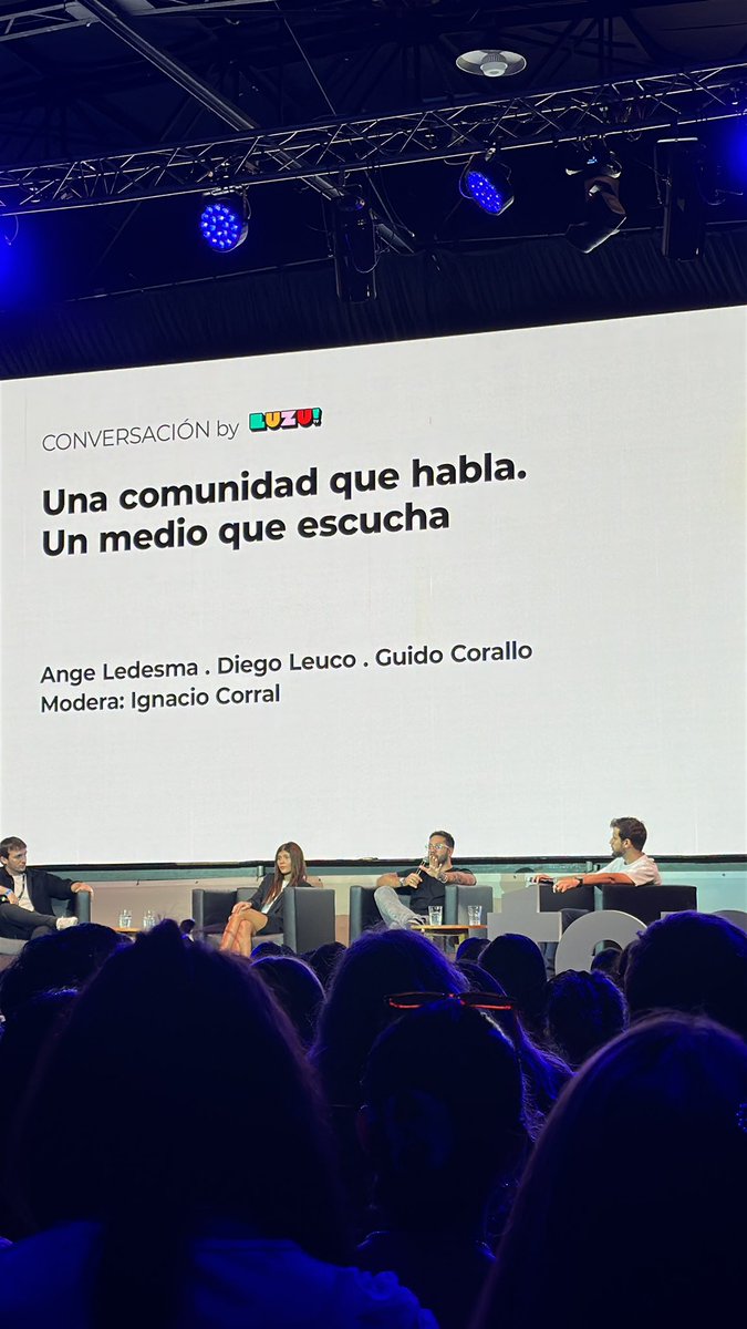 stephvisuales's tweet photo. Viendo a @diegoleuco  Ange y Guido Corallo en Somos Tent , evento para creadores de contenido https://t.co/N2HCguIZRs