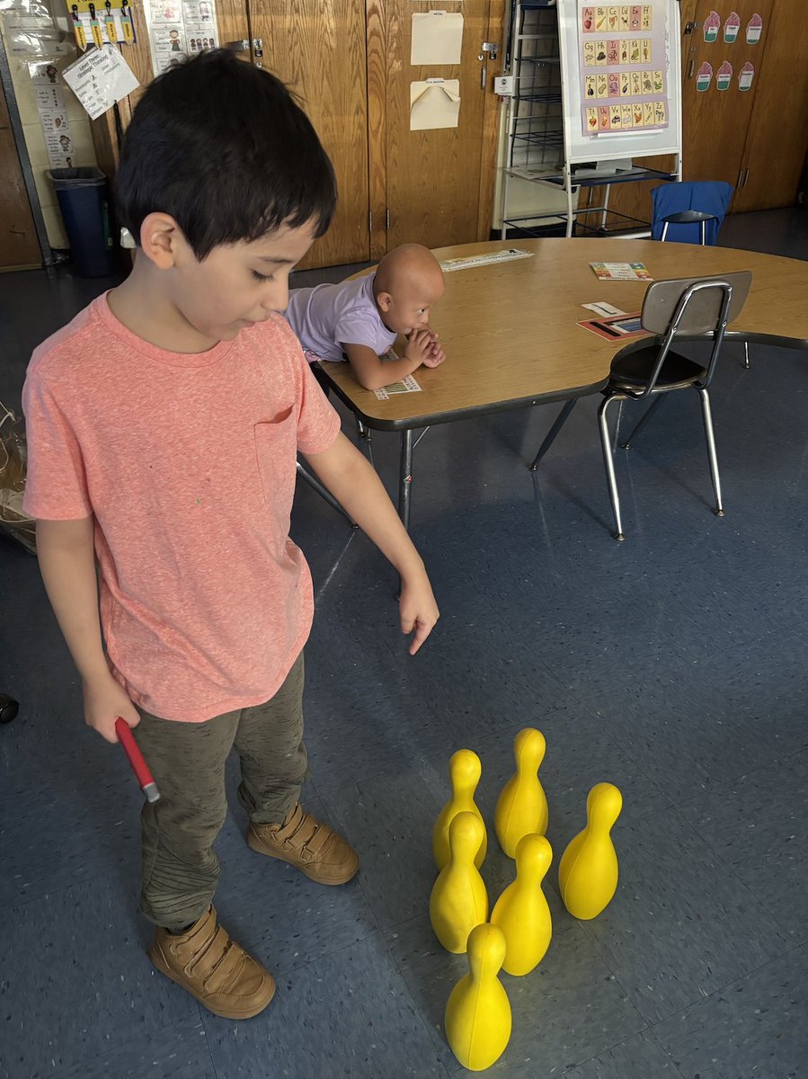 p4_queens's tweet image. Students participated in subtraction bowling by &quot;taking away&quot; bowling pins that they knocked down and counting how many were left! #p4qstrong #makelearningfun @D75Office