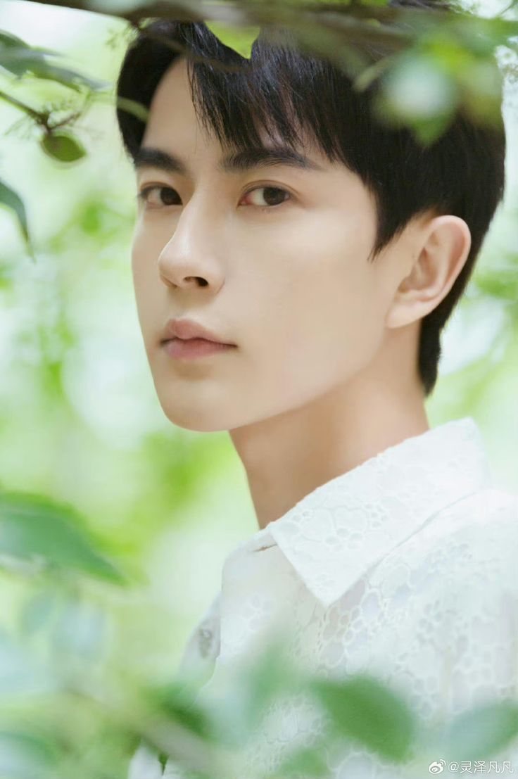 VroniRubin's tweet image. We stand together for #YuMenglong. In grief, in anger, in hope. His story matters. Our voices matter. Let’s keep speaking, keep sharing, keep demanding truth. Justice is a collective promise—we won’t break it. #JusticeForYuMenglong #YuMenglongFallingEvent 
#于朦胧