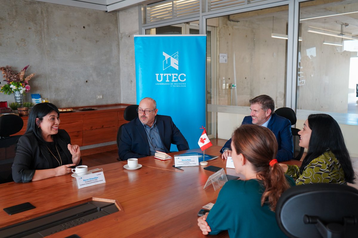 UTECuniversidad's tweet photo. ¡Seguimos conectando con el mundo! 🌍🤝
UTEC firma una carta de intención con la University of Toronto – New College 🇨🇦✨Esta alianza fortalecerá la cooperación académica y abrirá nuevas oportunidades internacionales para nuestros estudiantes. #Internacionalización #UTECGlobal https://t.co/m20sAjLa4x