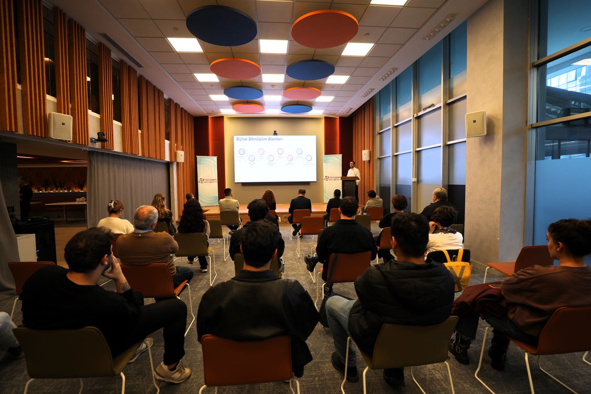 👨🏻‍💼 Kariyer Merkezimiz koordinatörlüğünde yürütülen +1 Liderlik Okulu Projesi kapsamında Dijitalpark Teknokent İstanbul firma temsilcilerinin yer aldığı bir program düzenlendi.

Detaylar 👇
🔗 subu.edu.tr/node/25139