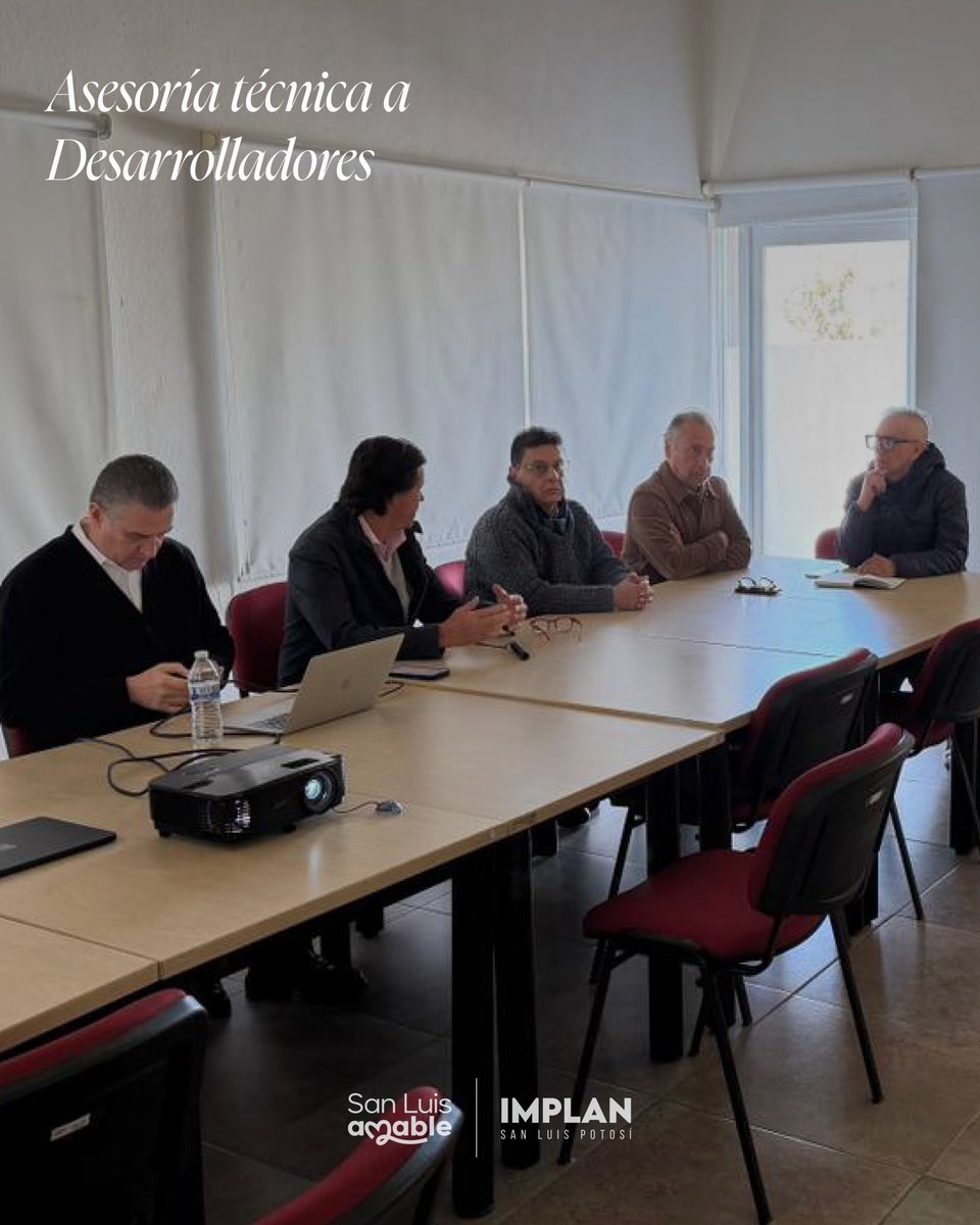 implanslp's tweet image. Reunión de asesoría técnica a Desarrolladores.

#yohagosanluisamable