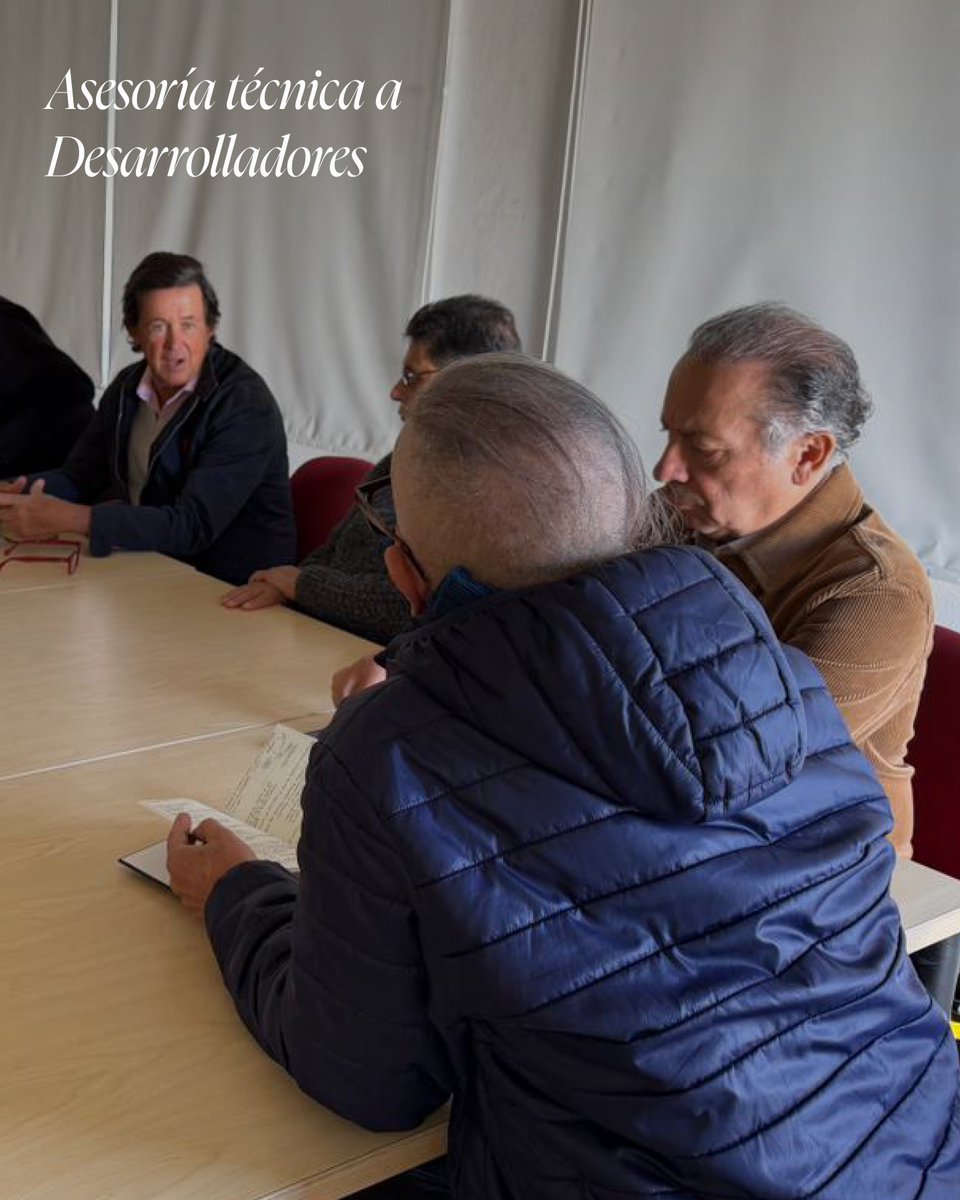 implanslp's tweet image. Reunión de asesoría técnica a Desarrolladores.

#yohagosanluisamable