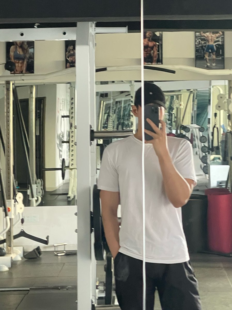 linziu3's tweet photo. 你们说有人想吃吗 1️⃣8️⃣

#反差 #男大 #鸡巴 #体育生 https://t.co/SOLR0vCWUz