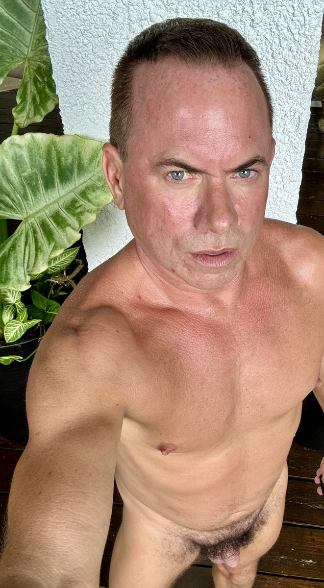 More pics of me an my micro weewee. <a href="/BulgeProud/">ProudBulge</a> #donaldEugenehughes #sph