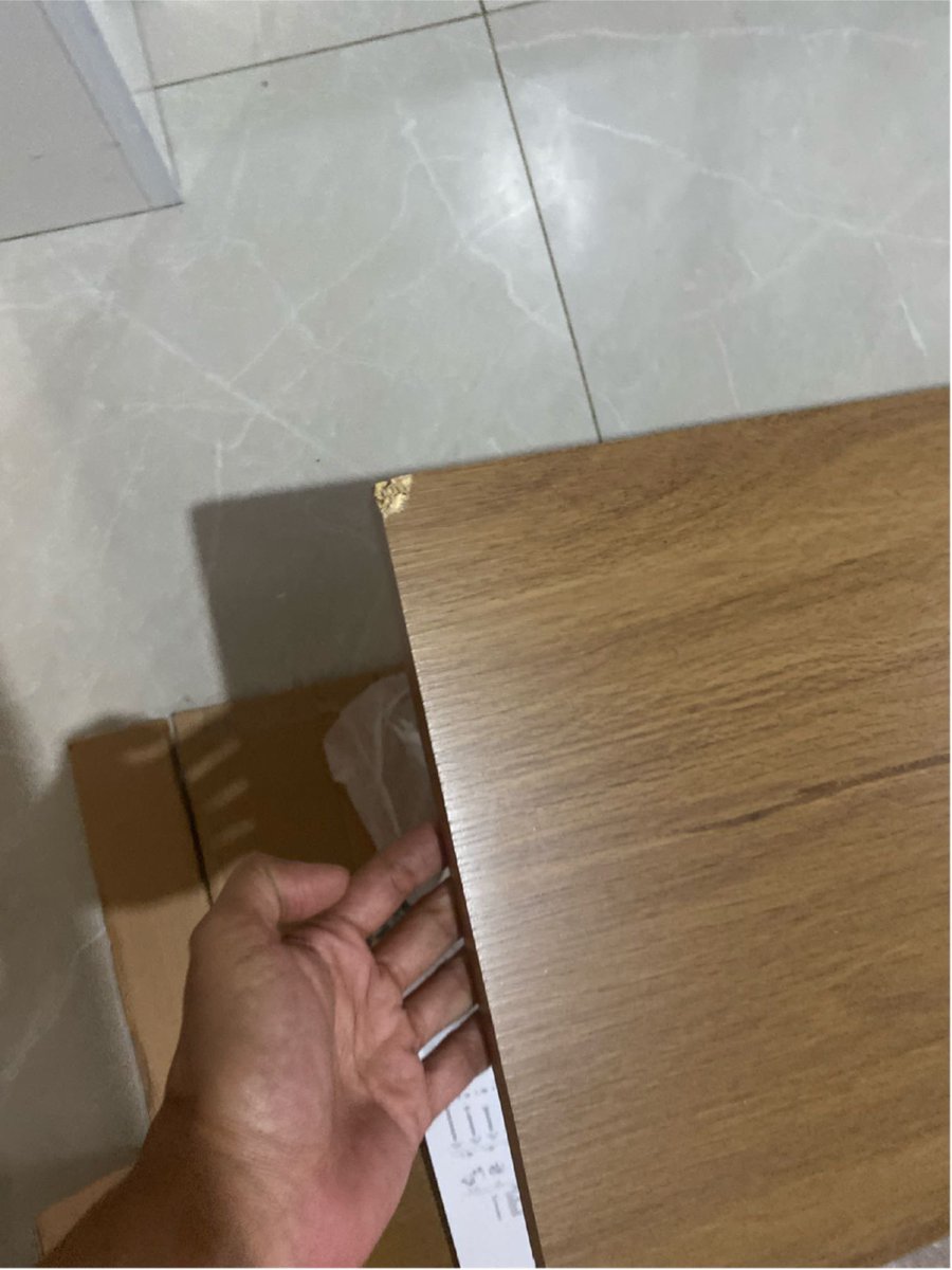 AbbyMackG's tweet photo. Mercado livre se negando a aceitar a devolução de rack que veio com as quinas todas quebradas.
Agora você tem que receber o produto ruim ou faltando porque do contrário você é até bloqueada do aplicativo.
Os entregadores não tem cuidado nenhum com as mercadorias 
@MercadoLivre https://t.co/cMZ5HN0GNG